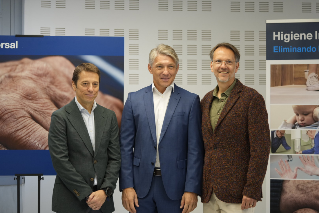 Tork impulsa un debate pionero para eliminar las barreras invisibles en los aseos públicos